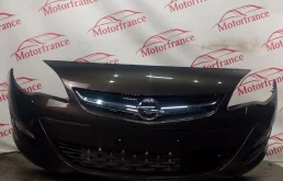 Бампер Opel Astra 2013 13368660 J A16XER, передний