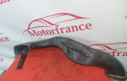 Воздухозаборник Opel Astra 2013 13307080 J A16XER, передний