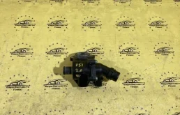 Корпус термостата Volkswagen Passat B6 06F121111