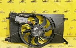 Вентилятор охлаждения Ford Focus 3 8V618C607FC