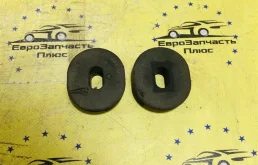 Кронштейн радиатора Skoda Octavia A5 1K0121367F 1Z