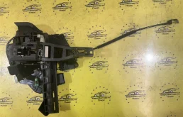 Замок двери Ford Focus 2 4892384, задний правый