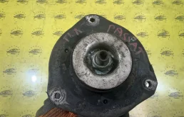 Стойка Volkswagen Passat B6 3C0413031, передняя