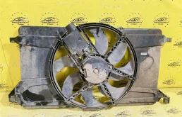 Вентилятор радиатора Ford Focus 2 3M518C607EC 1.6