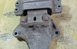 Подушка КПП Volkswagen Golf 6 1K0199555 MK6