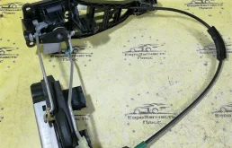 Замок двери Opel Astra 13220370 H, передний правый