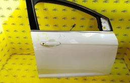 Дверь Ford Focus 3 1899144, передняя правая