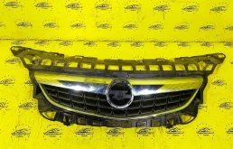 Решетка радиатора Opel Astra 13266577 J