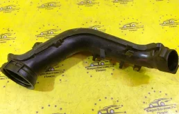 Патрубок воздушного фильтра Volkswagen Polo 03C145673N MK5