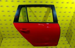 Дверь дефект Skoda Octavia A7 5E9833056C 5E, задняя правая