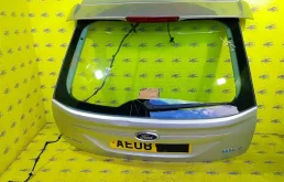 Крышка багажника дефект Ford Focus 2 1527998