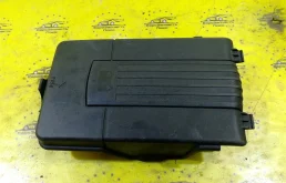 Крышка короба аккумулятора Skoda Octavia A5 3C0915443A 1Z
