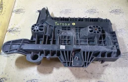 Площадка АКБ Volkswagen Tiguan 1K0915333 NF