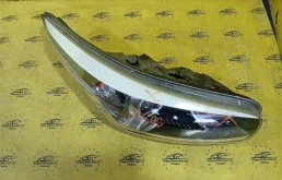 Фара дефект Kia Ceed 92102A2040 JD, передняя правая