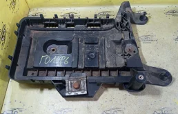 Площадка АКБ Volkswagen Golf 1K0915333 6