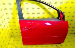 Дверь Ford Focus 2 1530170, передняя правая