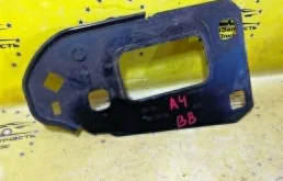 Кронштейн усилителя бампера Audi A4 8K0805499 B8, задний