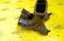 Резонатор воздушного фильтра Opel Astra J GTC 13337772 3D