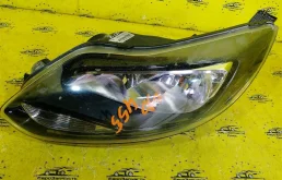 Фара дефект Ford Focus 3 BM5113W030, передняя левая