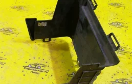 Крышка короба аккумулятора Volkswagen Golf 5 1K0915336B MK5