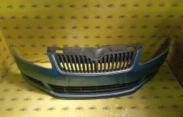 Бампер Skoda Fabia 5J0807221 5J, передний