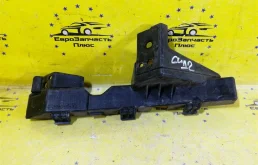 Кронштейн бампера Kia Ceed 2 86518A2000 JD, передний правый