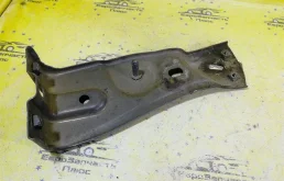 Кронштейн крыла Volkswagen Passat B6 3C0821141 B6, передний левый