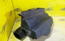 Воздухозаборник Volkswagen Golf 6 1K0805971C MK6
