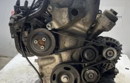 Двигатель Skoda Fabia 03E100033A BZG