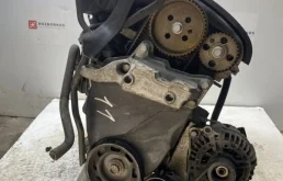Двигатель Volkswagen Golf Mk5 036100030AE BUD