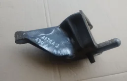 Кронштейн КПП Opel Astra J 2011 13248661 ХЭТЧБЕК A16XER