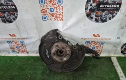 Кулак передний правый Land Rover Discovery 2015 LR056468 L319 306DT GEN2