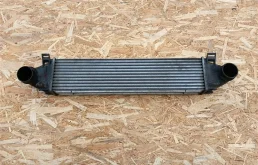Радиатор интеркулера Volvo XC70 2013 31338474 D5244T17