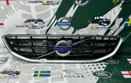 Решетка радиатора Volvo V40 2012-2016 V40 II (2012—2016)