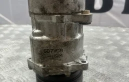Компрессор кондиционера VOLKSWAGEN GOLF 1997-2006 1J0820803K AKQ