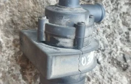 Насос антифриза дополнительный 1K0965561L Volkswagen Golf 6 1.4 Бензин