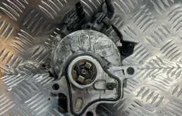 Насос вакуумный Land Rover Discovery LR006649 L319 276DT