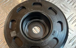 Шкив коленвала Volkswagen Jetta 04C105243D DGX