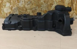 Крышка клапанная Audi A8 059103470AS CDU, правая