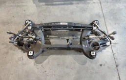Балка (подрамник) Mercedes E212 2013 A2043500141 212 274.920