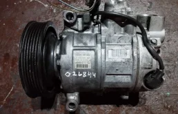 Компрессор кондиционера Audi A4 2013 3200 Бензин FSI