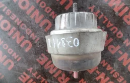 Подушка крепления двигателя Audi A6 2006 3200 Бензин