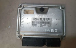 Блок управления двигателем Volkswagen Passat 2003