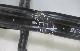 Усилитель заднего бампера для Hyundai Solaris на фотографиях