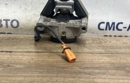 Опора ДВС Audi A6 4G0199381QA C7 4G 1.8 CYG, правая