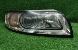 Фара ксеноновая VOLVO S40 V50 2008 31299594 ЛЕВЫЙ РУЛЬ, передняя правая