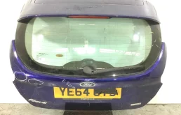 Крышка багажника (дверь 3-5) Ford Focus 3 поколение [рестайлинг] (2014-2019) бензин 1.0 Ti Механика Х/б