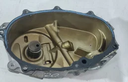 Крышка распредвала 06F103530E  2.0 Турбо бензин Audi