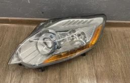 Фара Ford Kuga 1 1590741, левая