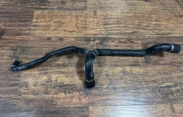 Патрубок системы охлаждения AUDI Q5 8K0121056R 8R CNC